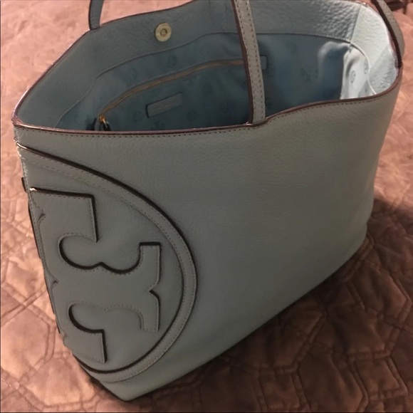 Tory Burch All-T EastWest Tote &Continental Wallet - Picture 2 of 8